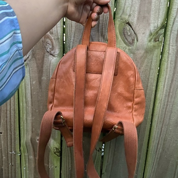 Madewell mini leather backpack - Picture 5 of 7